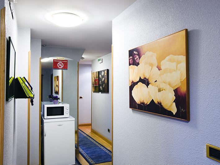 Pension Pasadena ปัมโปลนา ภายนอก รูปภาพ