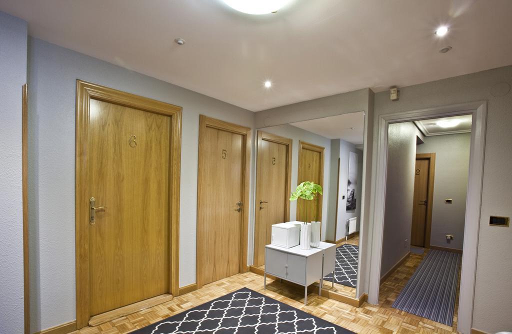 Pension Pasadena ปัมโปลนา ภายนอก รูปภาพ